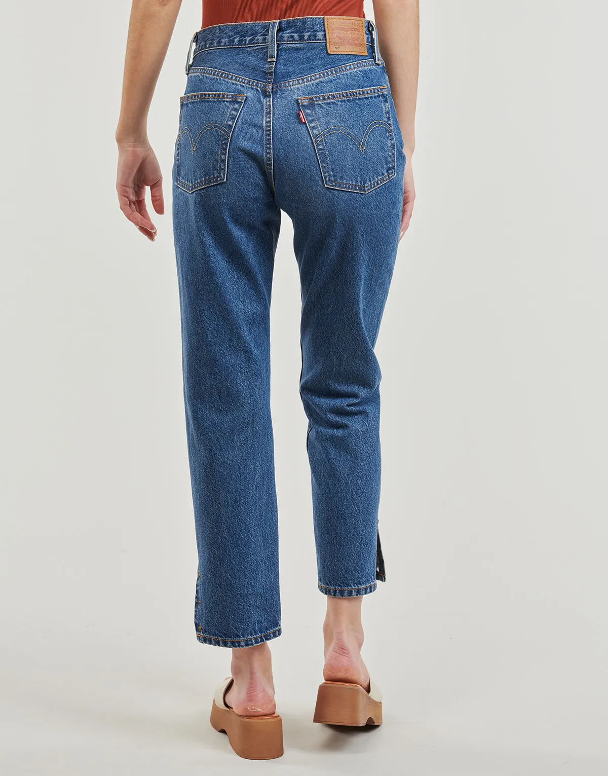 501® CROP